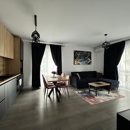 Sarah'S Place Орадя Экстерьер фото