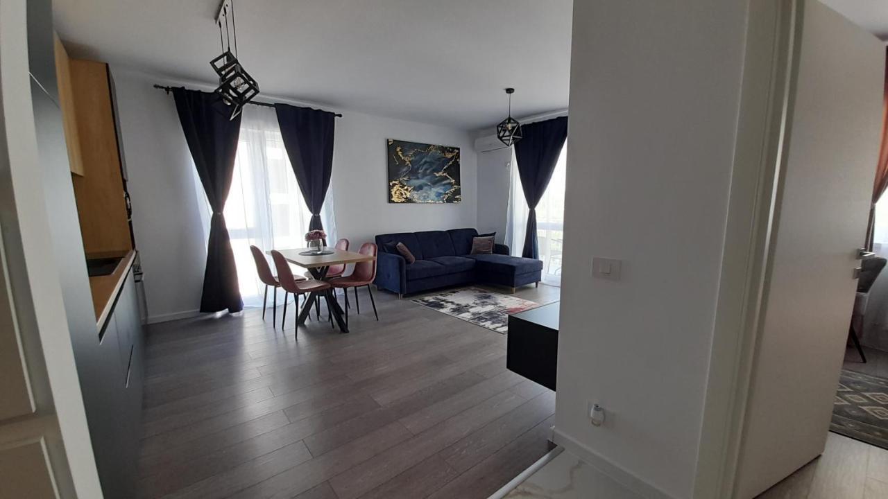 Sarah'S Place Орадя Экстерьер фото