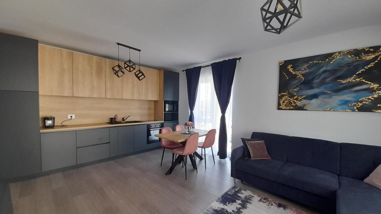 Sarah'S Place Орадя Экстерьер фото